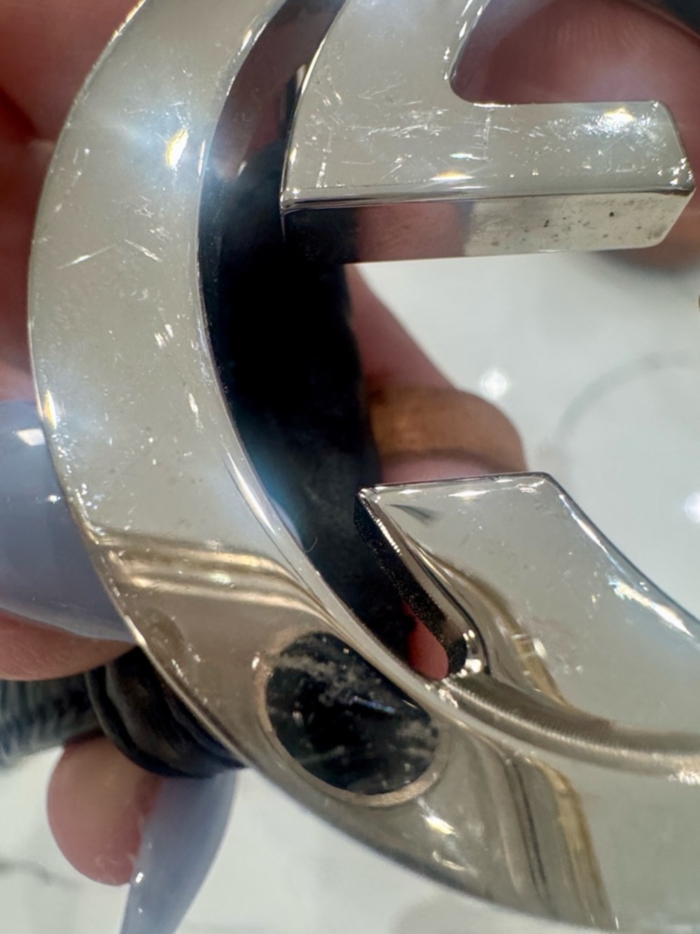 Gucci Black Leather Belt with Silver Interlocking G - Picture 6 of 10